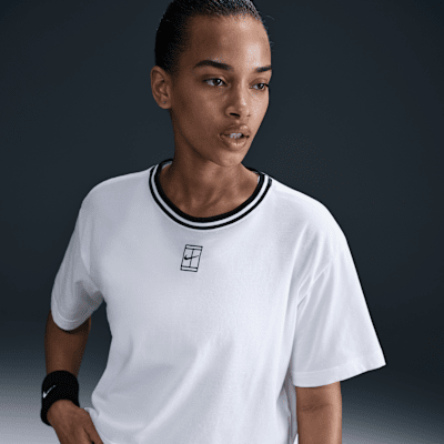 Nike Heritage Women's Dri-FIT Short-Sleeve Cropped T-Shirt